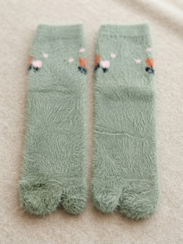 Cdeck WCdeck Women’s Soft Wool Socks | Blue & White Striped Winter Socks| Fluffy Warm Cozy Socks | Everyday Wear