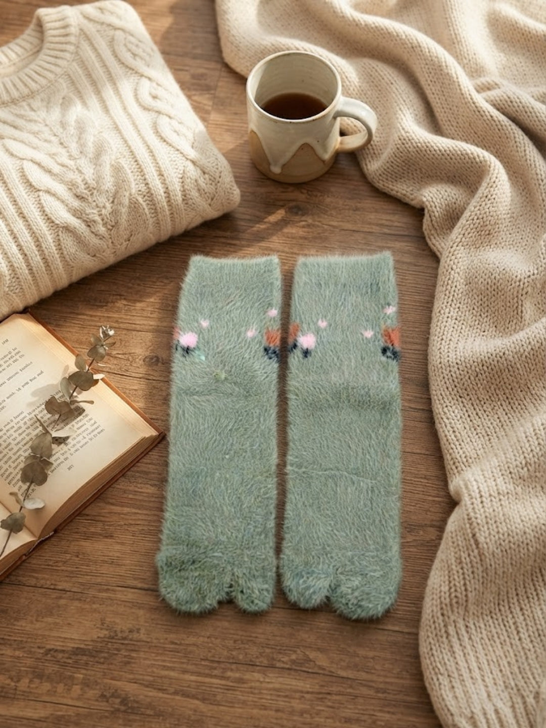 Cdeck Women’s Soft Wool Socks Combo | Cozy Green & Black Floral Socks