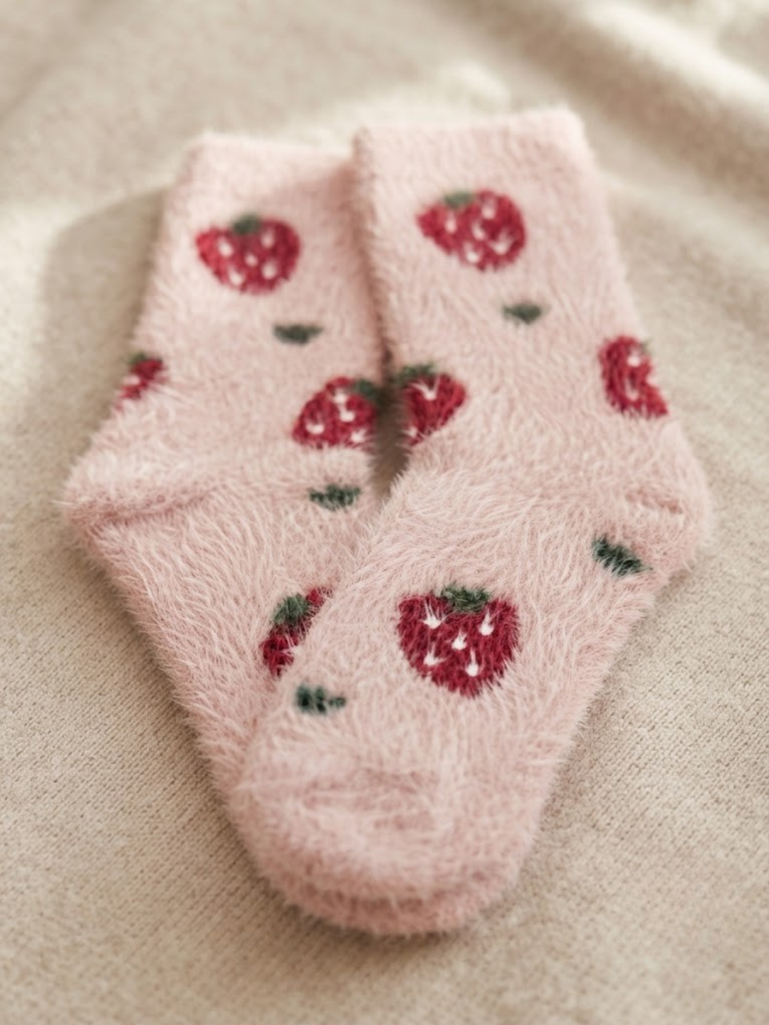 Cdeck Women’s Soft Wool Socks | Cozy Pink Strawberry Socks