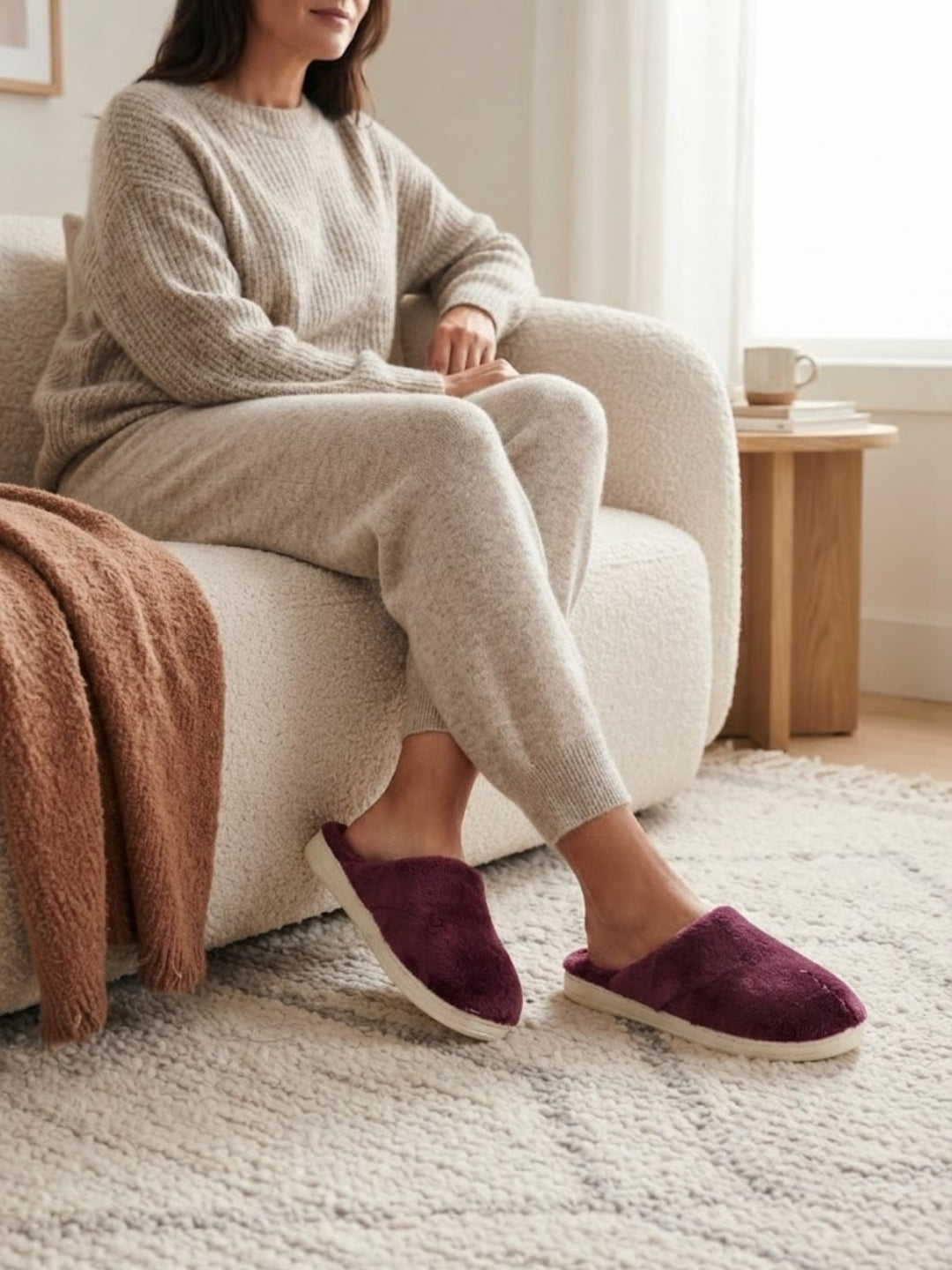 Cdeck Women’s Fuzzy Winter Slippers | Soft Plush  Slippers for Comfort & Warmth | Free Size |Burgundy