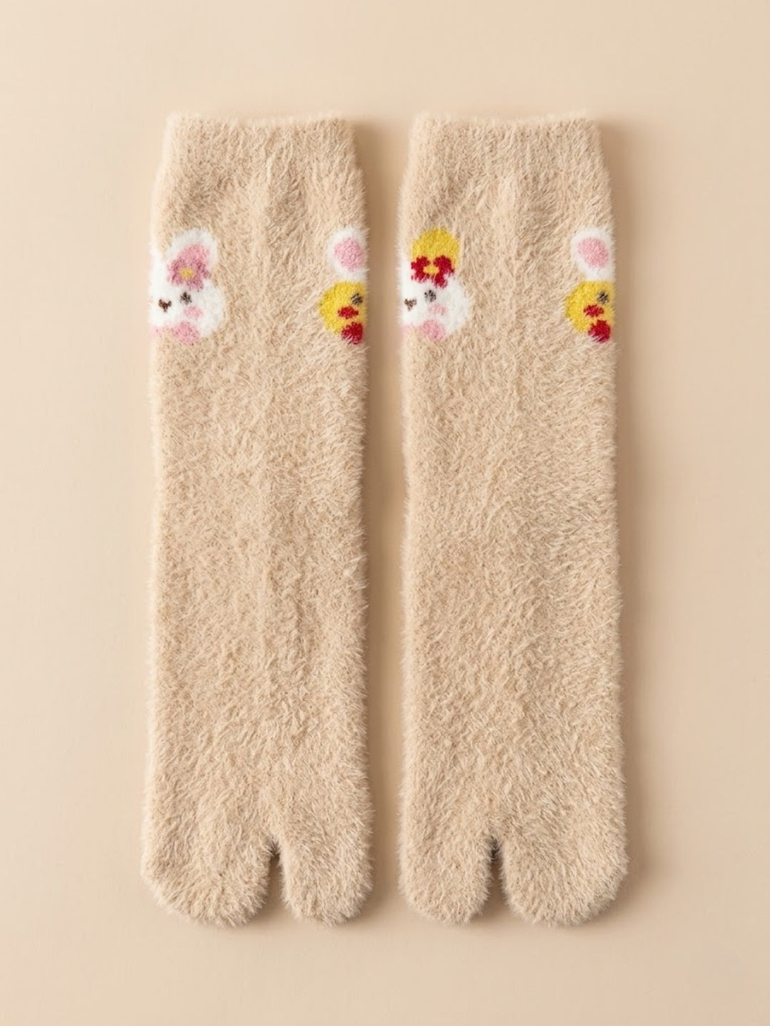 Cdeck Women’s Premium Fuzzy Split-Toe Socks – Cute Bunny Design, Warm Winter Socks, Free Size, Beige