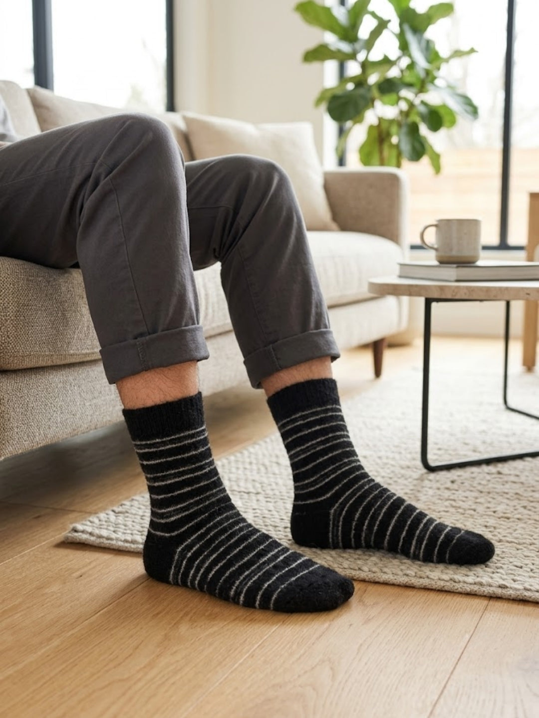 Cdeck Men’s Hair Wool Winter Socks | Single Pair | Soft, Warm & Comfortable | Black & White Striped