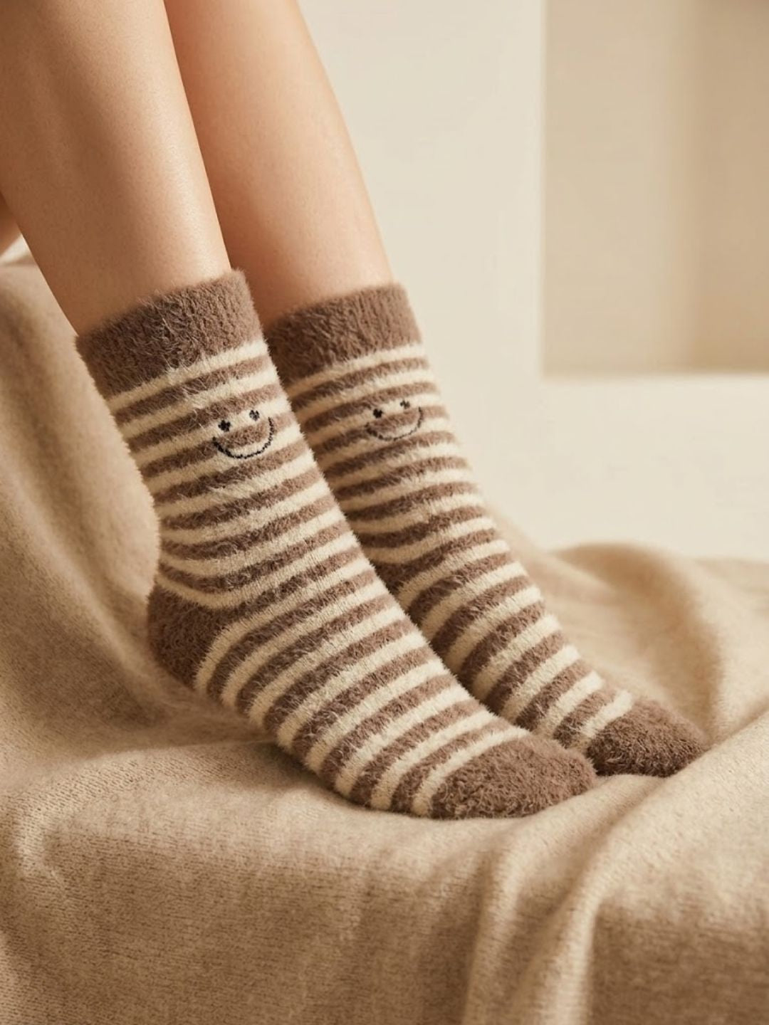 Cdeck Women’s Premium Hair Wool Fuzzy Socks | Soft & Warm Thick Winter Socks | Brown & Cream