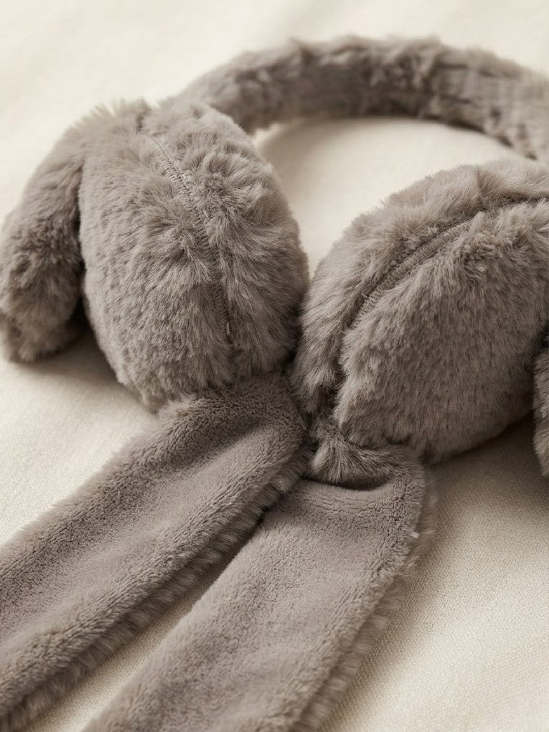 Cdeck Velvet Earmuffs for Girls & Women, Soft Warm Winter Earmuffs with Long Hanging Ear Covers, Free Size