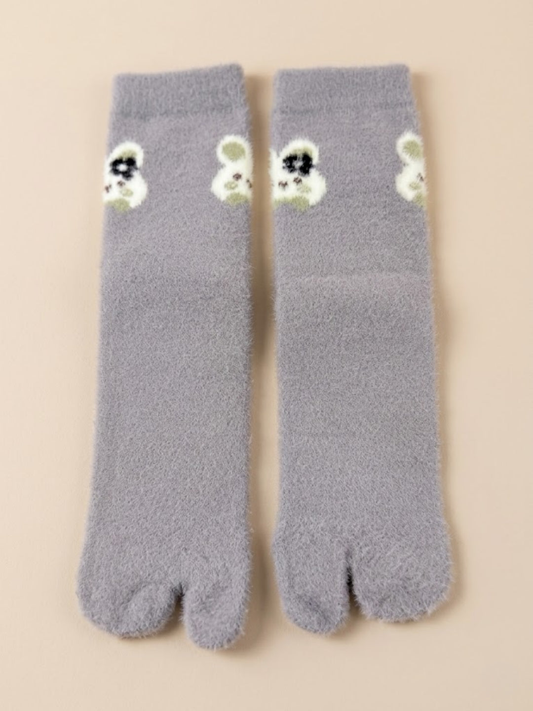 Cdeck Women’s Premium Fuzzy Split-Toe Socks –| Cute Bunny Design, Warm Winter Socks | Free Size | Lavender