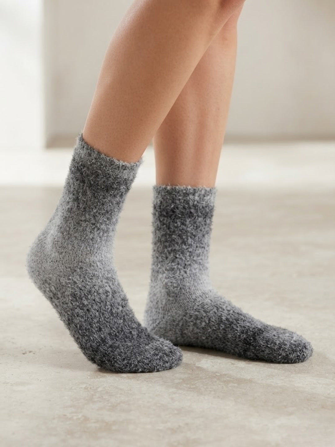 Cdeck Unisex Premium Fuzzy Socks – Extra Soft Warm Cozy Winter Socks for Men & Women | Comfortable Stretch Fit | Free Size | Lavender