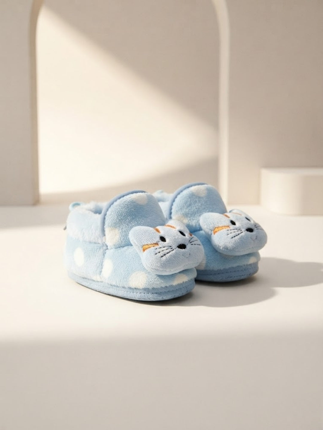 Cdeck Baby Cat Plush Booties for Boys & Girls, Soft Fleece Warm Shoes with Cute Cat Design, 3-9 Months