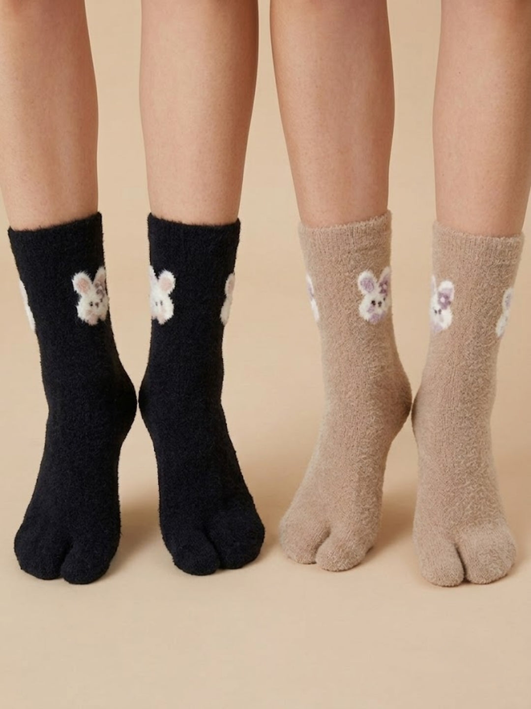 Cdeck Women’s Premium Fuzzy Split-Toe Socks – Cute Bunny Design | Warm Winter Socks | Free Size | Black & Beige